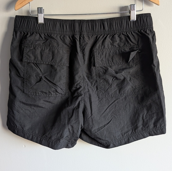 Tilley | Black Nylon Flat Front Shorts, Size M - Picture 2 of 8